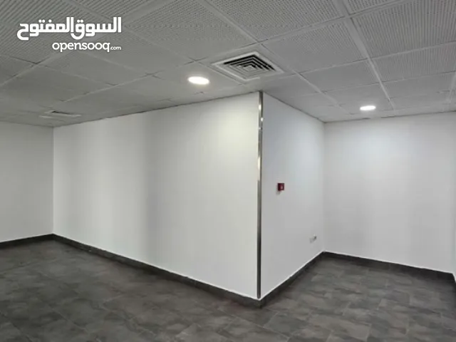 44058\محل مميز للبيع في منطقة السابع موقع حيوي وبسعر مميز