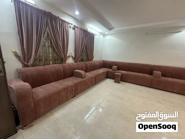 كنب للبيع نضيف جداً