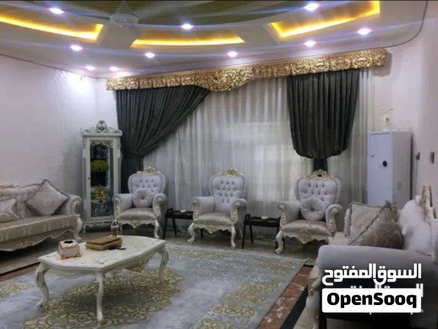 بيت طابقين بناء حديث خلف مول الخوره