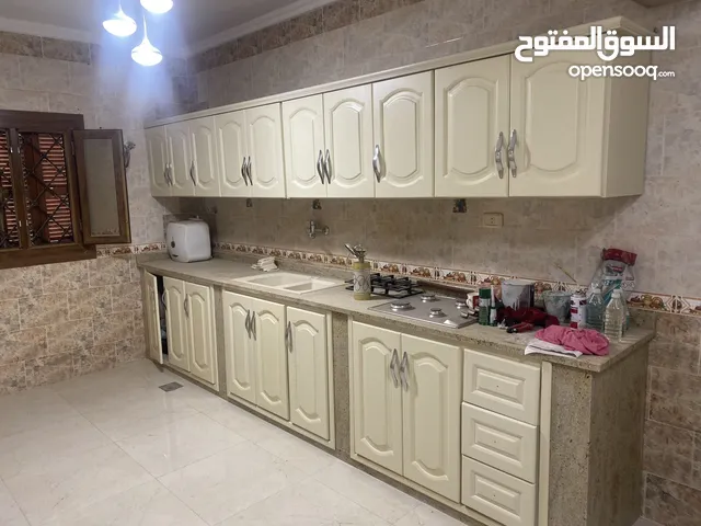 دولاب مطبخ جديد للبيع لوح موقن