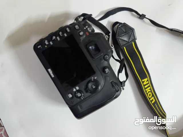 كاميرا d7100 مع محلقاتها