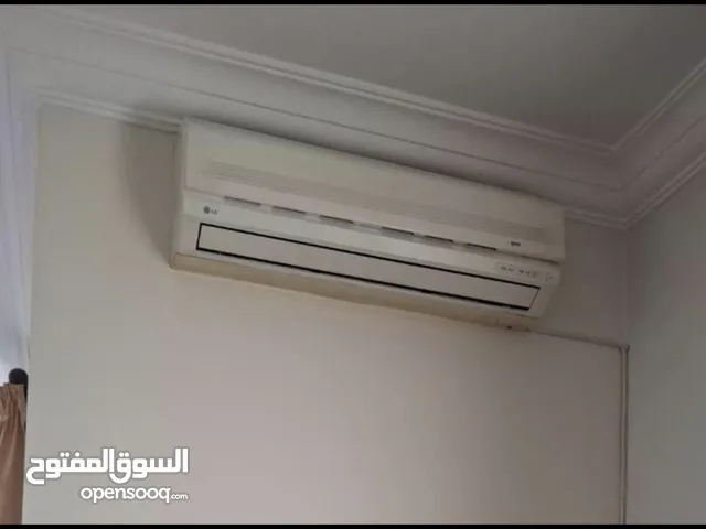 LG AC non inverter unit, white colour