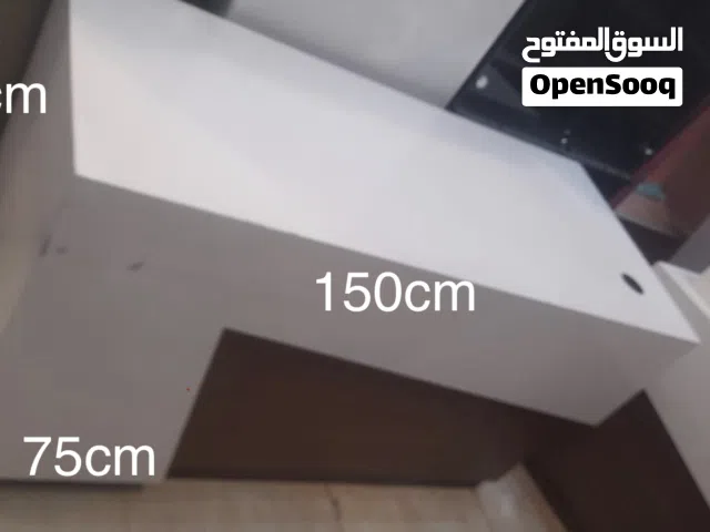 طاوله مكتب شبه جديد ممتازه
