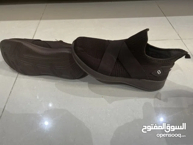 Black Slip-On Sport Sneakers – Comfortable & Stylish