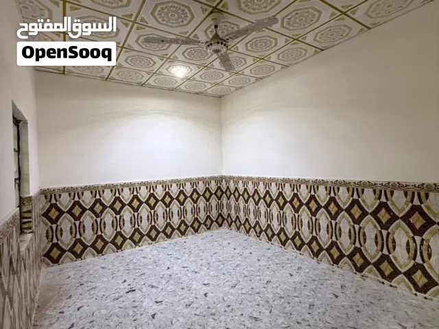 اسعد الله اوقاتكم بكل خير يتوفر الدينا بيت كلش حلو وجميع التفاصيل جوه بل وصف