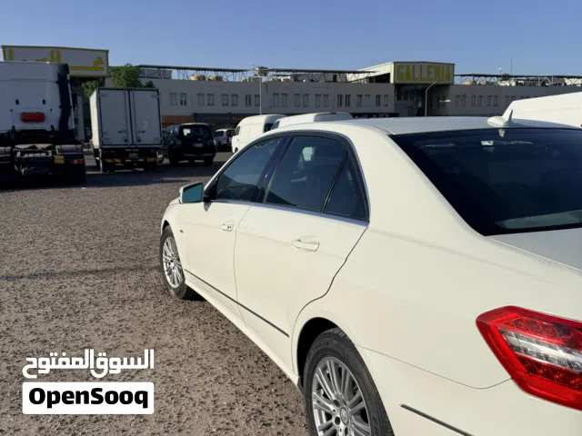 2012 مرسيدس بنز الفئة-E E 200