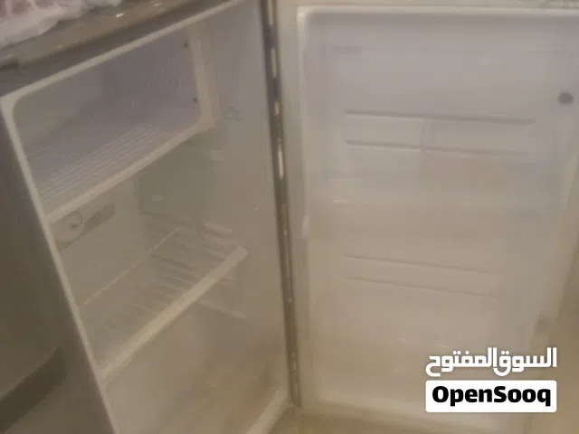 ثلاجه للبيع