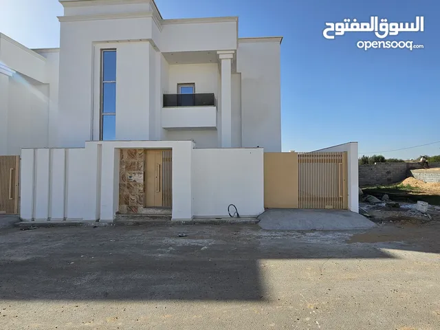 240 m2 5 Bedrooms Villa for Sale in Tripoli Khallet Alforjan