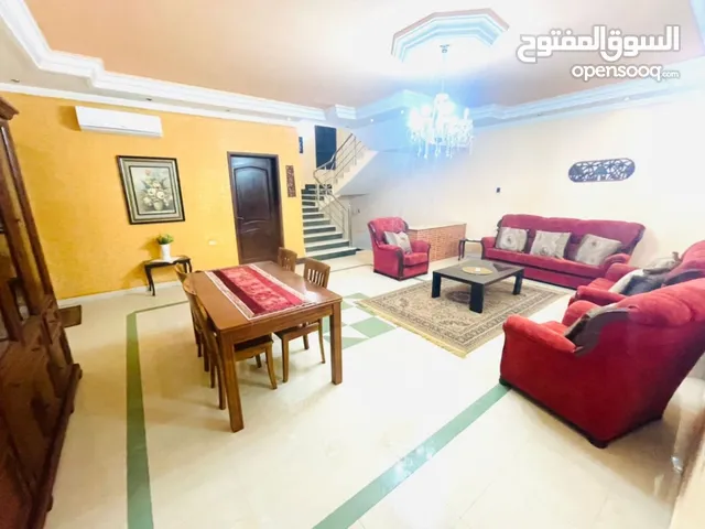 500 m2 5 Bedrooms Villa for Rent in Tripoli Al-Serraj