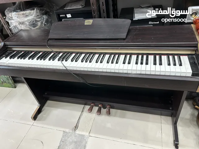 Yamaha Electric Piano with Guitar