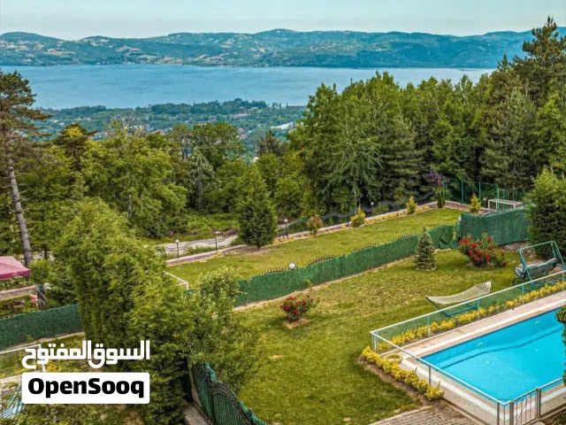 700 m2 3 Bedrooms Villa for Rent in Sakarya Sapanca