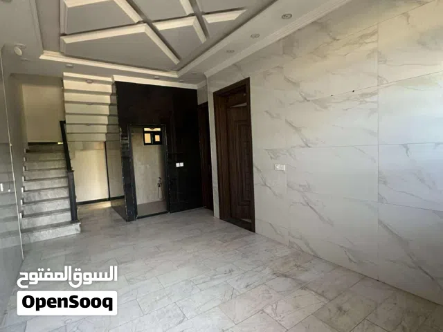80 m2 5 Bedrooms Townhouse for Rent in Baghdad Saidiya