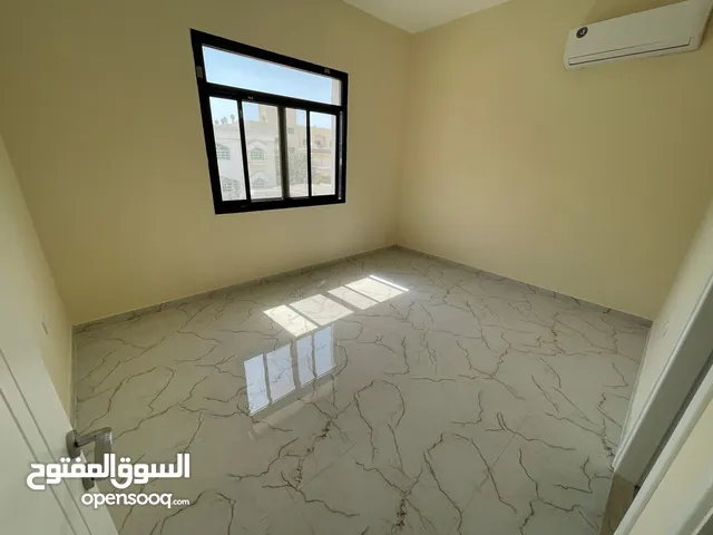 شقة للإيجار في عجمان الروضة 2
