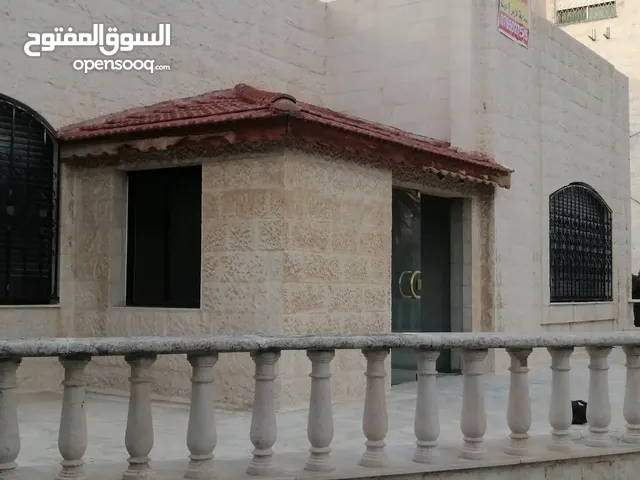 500m2 5 Bedrooms Villa for Sale in Amman Naour