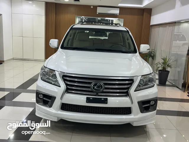 لكزس استيشن 570 S موديل 2013 مواصفات خليجي عداد 167000كم بحالة الوكالة شرط الفحص بدون ملاحظات