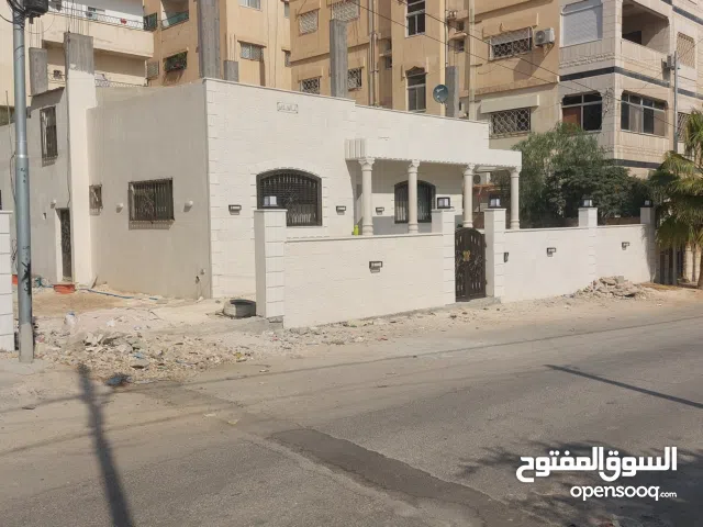 200 m2 4 Bedrooms Townhouse for Sale in Zarqa Al Zarqa Al Jadeedeh