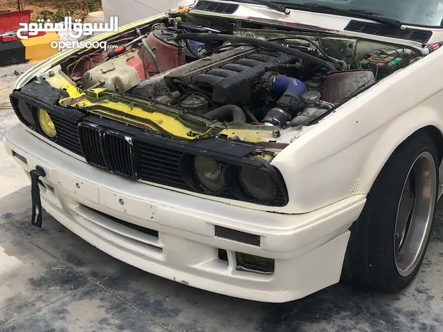 BMW E30 بي ام بوز نمر