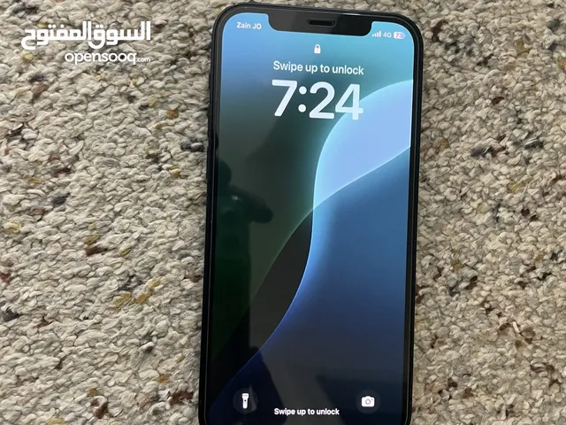 iPhone 12 عادي