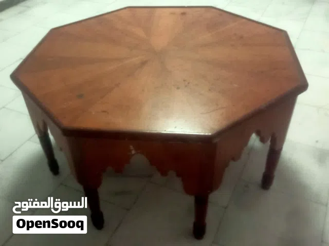 طاوله للبيع بحال جيدا