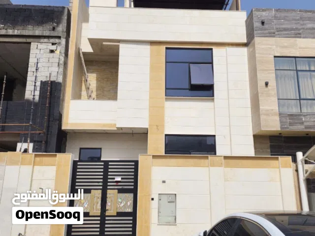 *Um فيلا تاون هاوس فاخرة للأيجار السنوي بالزاهية -عجمان-6 غرف نوم- روف واسع - قريبة من جميع الخدمات