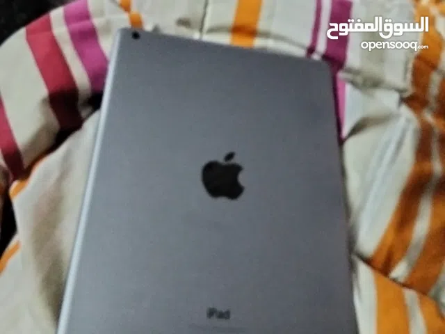 Apple iPad Air 32 GB in Cairo