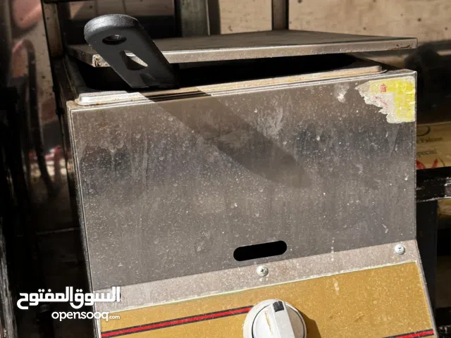 غراض مطعم لبيع