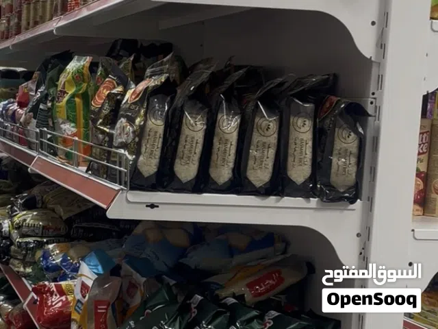 سكافالي مواد غدائية جزء بسيط للبيع مسافة تقريبا 2متر