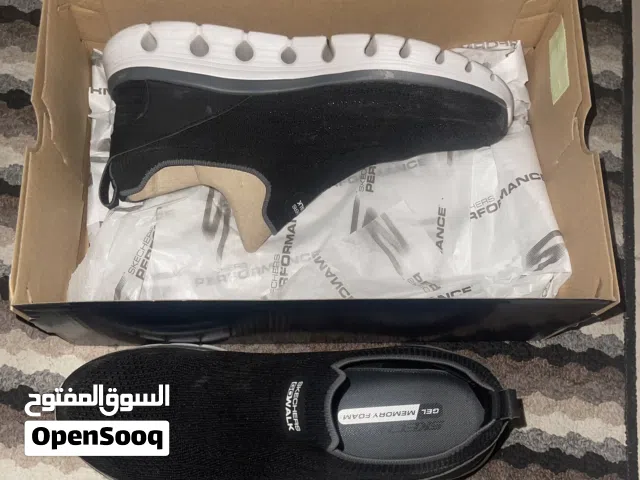 SKECHERS Go-Walk size 43 Fast sell and same day delivery.