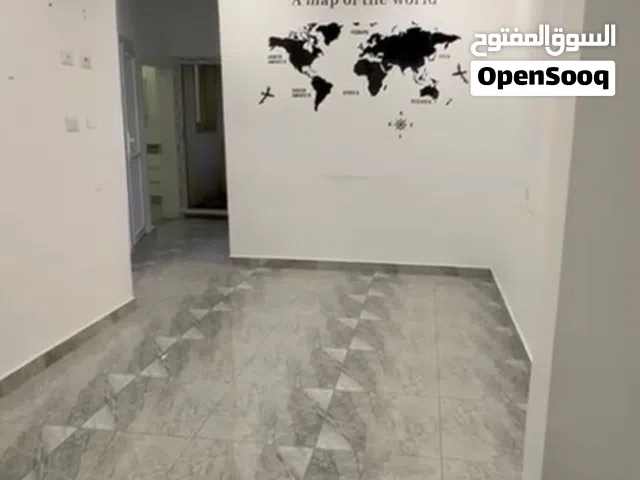 شقة ارضية للايجار خدمية أو سكنية فى الصريم