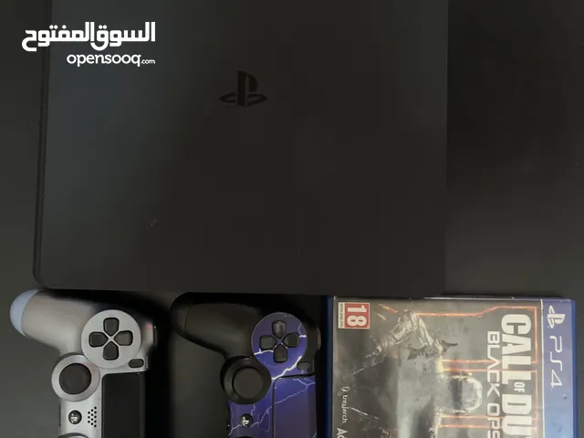 سوني 4 سليم استعمال خمس شهور ( بيعه مستعجله) خصم خمسه ريال لاول واحد جاد