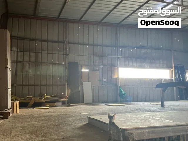 ورشة للإيجار 700 متر في المعبيلة الصناعية شارع 4