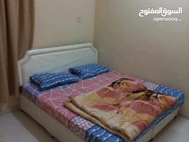 شقه للإيجار - بناية الفتح 1 - منطقة القرض - خريف ظفار 2025