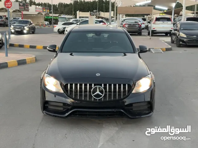 مرسيدس C300 موديل 2018 وارد بحاله ممتازه جاهزه للتسجيل والاستخدام