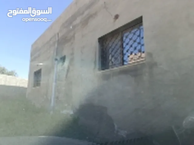 140 m2 4 Bedrooms Townhouse for Sale in Madaba Madaba Center