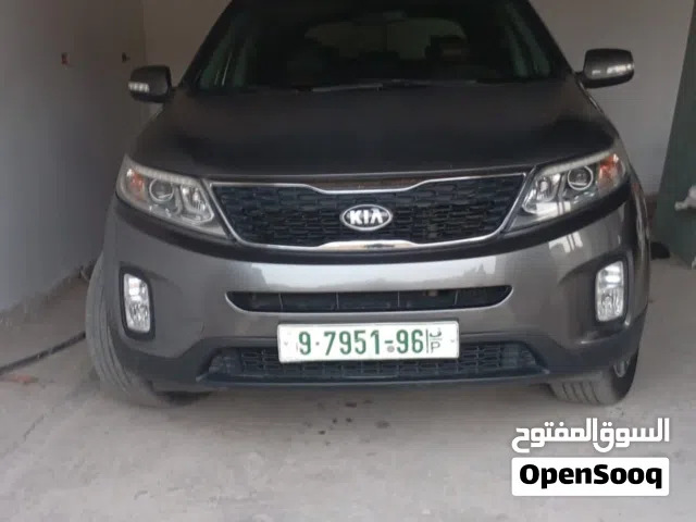 2013 كيا سورينتو Standard