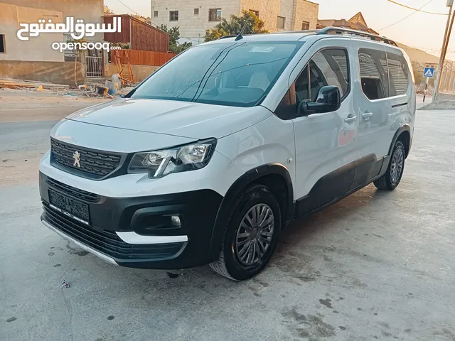بيجو ريفتر بسعر مغري ولقطة عالكاش