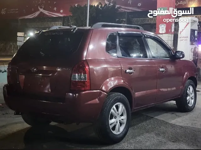 سيتم فتح حراج لبيع السيارات في المزاد قي صنعاء ولمن اراد البيع يتواصل معنا