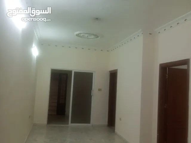 120 m2 3 Bedrooms Apartments for Rent in Zarqa Jabal Al Ameer Hamza
