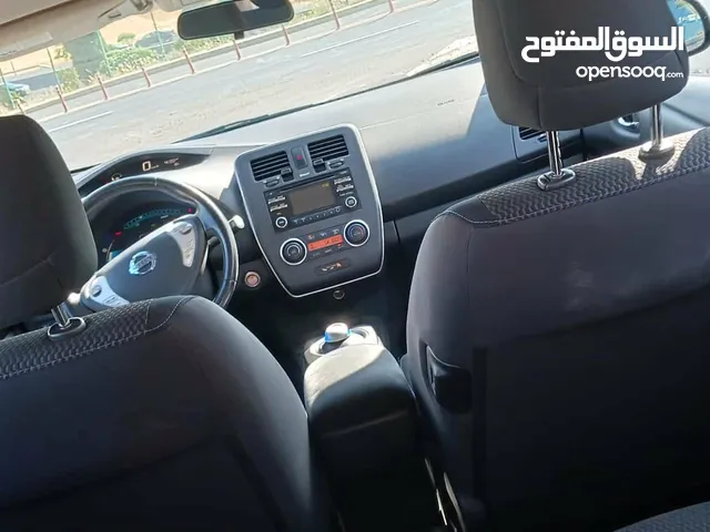 نيسان ليف 2015 قابل للبدل 11 بار