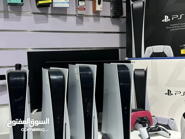 بلايستيشن 5 مستخدم وجديد للبيع مع الضمان موقع المحل سمائل مقابل صالة اوريدو