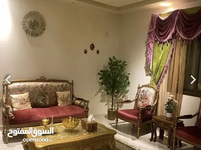 طقم كنب كامل ب 1500 ريال فقط