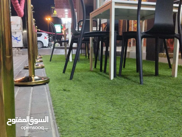 مطعم وكفيتيريا للبيع