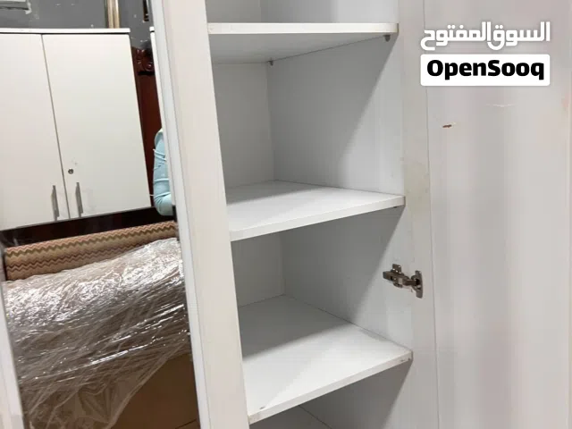 خزانة ملابس