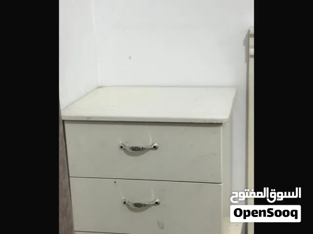 تسريحة و2 كومود