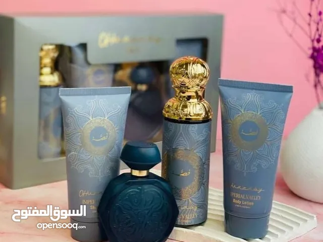 ملابس نسائي