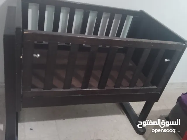 سرير اطفال خشب ذو جودة عالية للبيع
