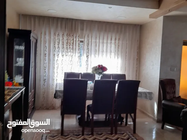 213 m2 4 Bedrooms Apartments for Sale in Amman Swelieh