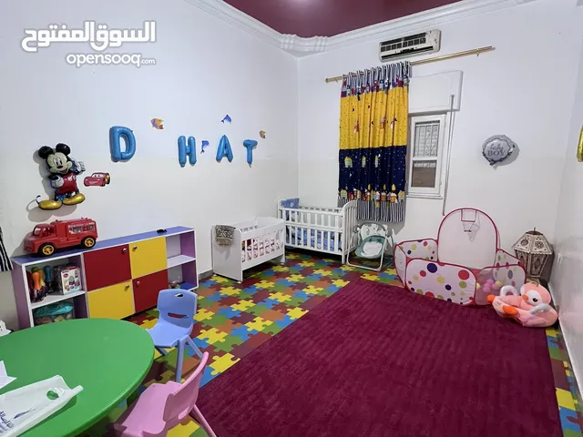 حضانة وروضة أطفال للايجار نوفليين