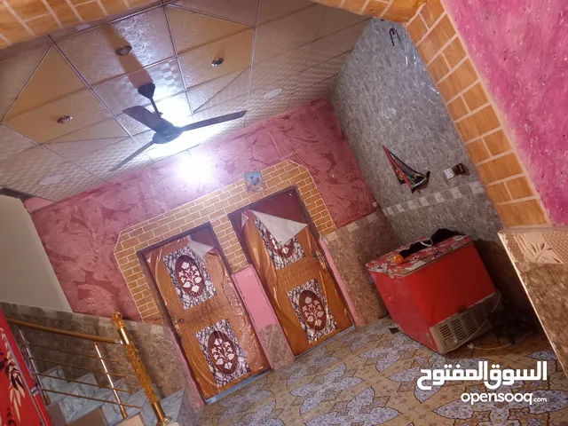 210 m2 4 Bedrooms Townhouse for Sale in Basra Abu Al-Khaseeb