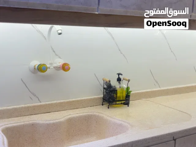 كاونتر تفصال خاص داخل المنيوم وخارج خشب